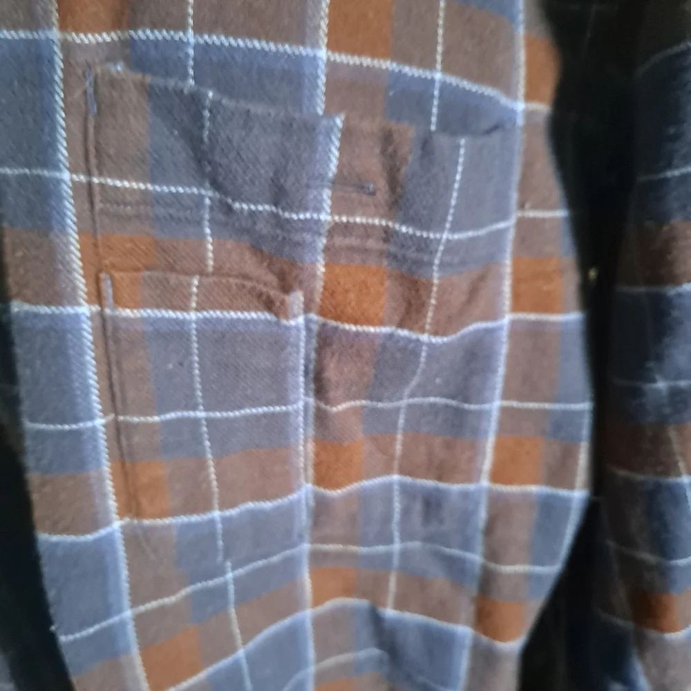 Flannel.🌈 - Picture 5 of 7